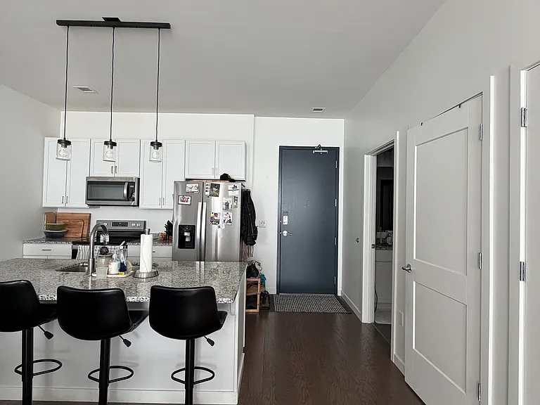 2635 Penn Ave #216 — Photo 8