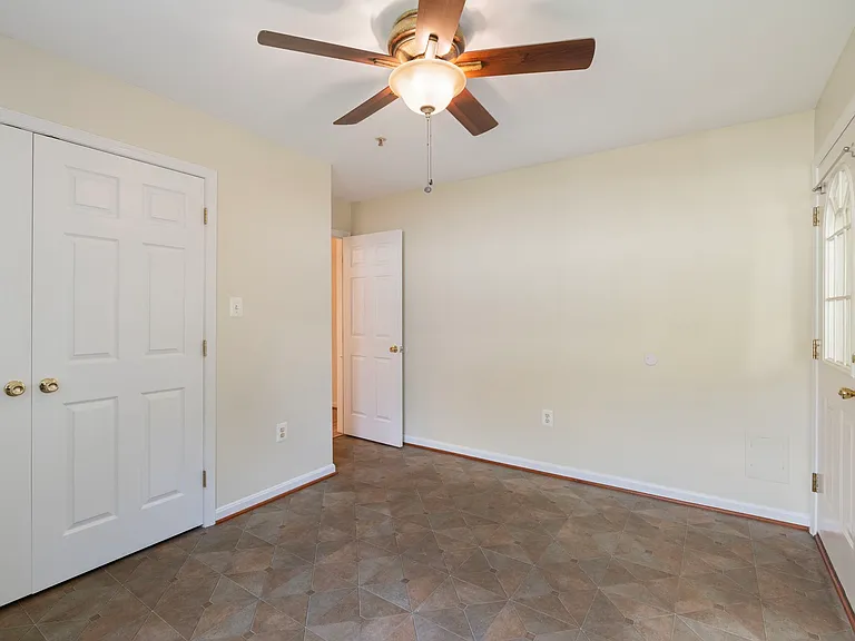 211 Westlake Blvd — Photo 11