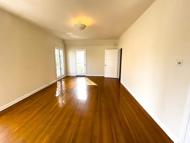 5353 La Cresta Ct — Photo 3