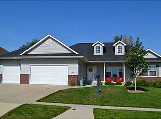 812 Amelia Dr NE, Cedar Rapids, IA 52404