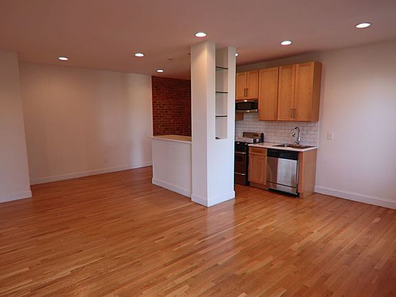 4th image of 5025 Broadway APT 2I
