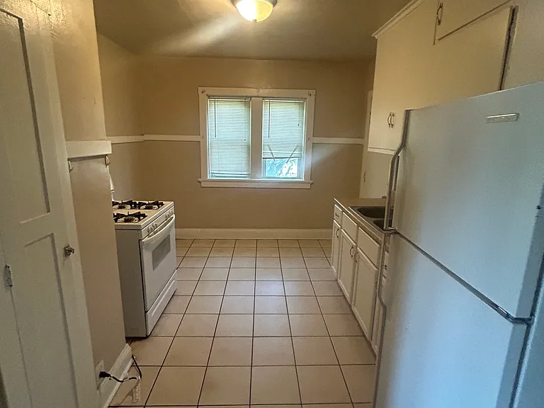 2322 N 53rd St #6 — Photo 10