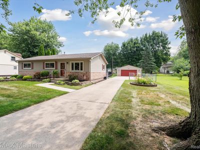 26091 Rogell Rd, New Boston, MI, 48164