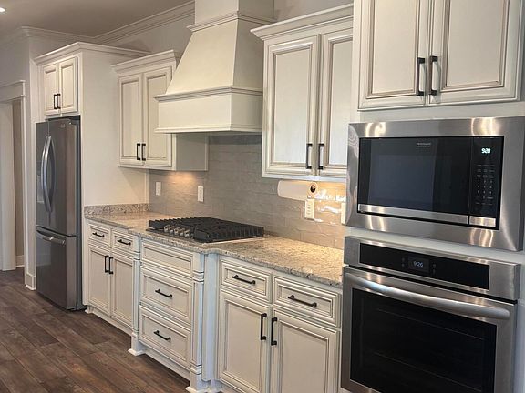 4th image of 315 Apalachee Way