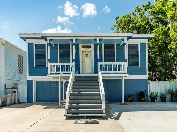 1625 Avenue M 1/2, Galveston, TX 77550