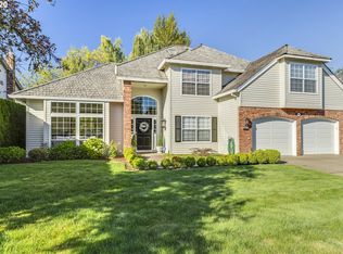 253 NE Hillwood Dr, Hillsboro, OR 97124