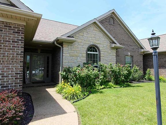 2nd image of 3765 Taylor Dr