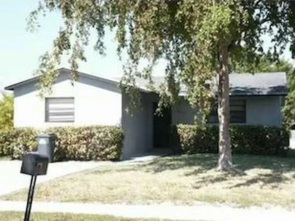 5425 Flagler St, Hollywood, FL 33021