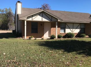 5423 Wild West Dr, Arlington, TX 76017