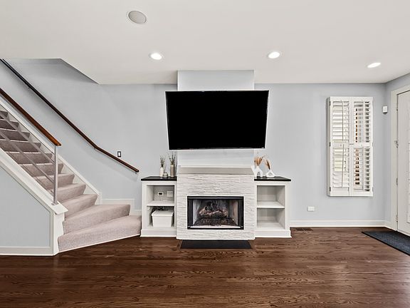 4th image of 1754 N Hoyne Ave