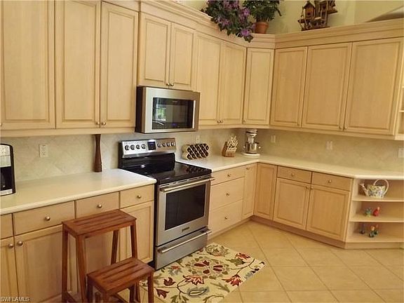 3rd image of 28369 Mango Dr