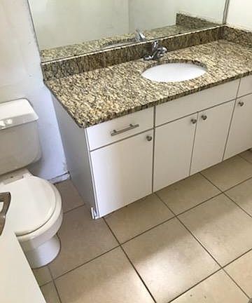 5th image of 2580 Grassy Point Dr Unit 202