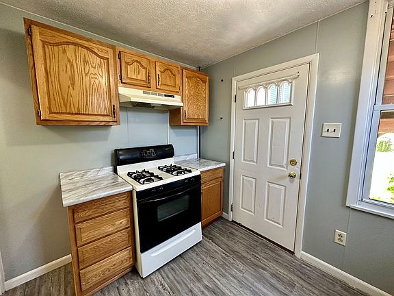 5th image of 817 N Sheridan Ave Floor 1