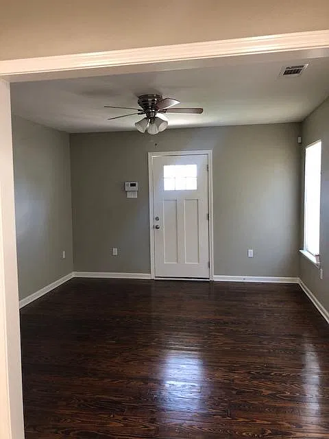 903 Central Ave — Photo 4