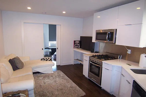 Rented by Maz Group NY | media 3