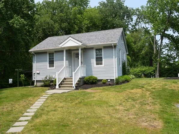 63 Milton St, Seekonk, MA 02771