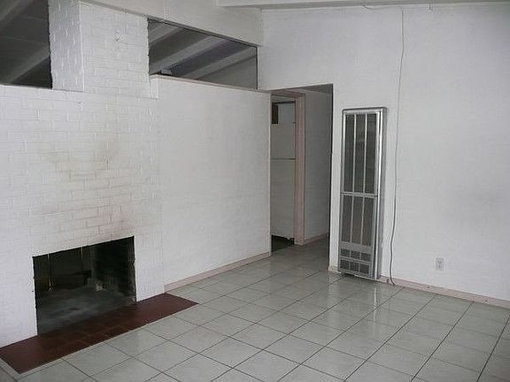 5th image of 1118 Breezewood Ct