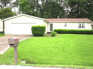 816 S Church St, Carmi, IL 62821