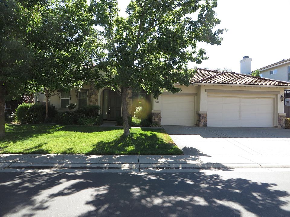1st image of 9665 Country Falls Ln