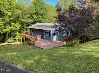 115 Whisper Ct, Johnson City, TN 37601