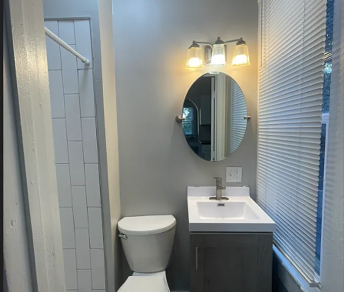 2468.5 Summit St #A — Photo 7