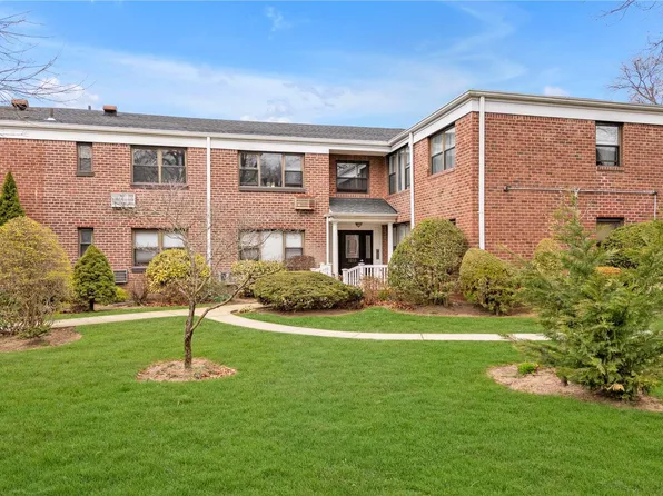 1211 E Broadway #C21, Hewlett, NY 11557