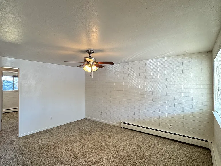 718 E Myrtle St #718 — Photo 7