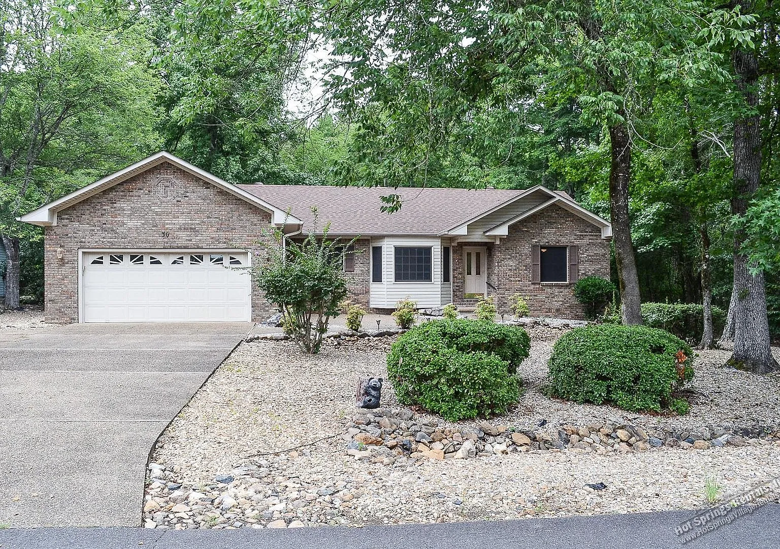Spacious 3-Bedroom Home for Long-Term Lease in Hot Springs Village — Photo 3