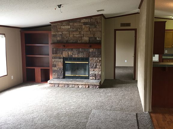 2nd image of 470 Kummer Dr