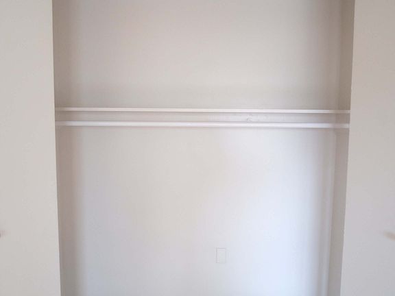 5th image of 30 Parkway W #2R