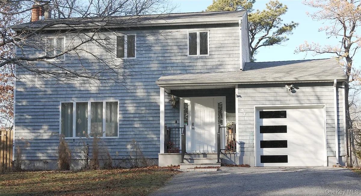 Building Photo - 371 S River Rd
