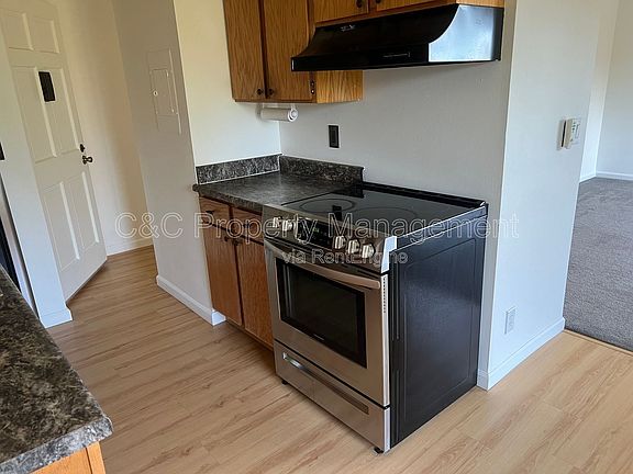3rd image of 5312 Ridgeview Cir Unit 10