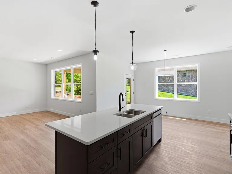2331 E Olde Ivy St — Photo 10