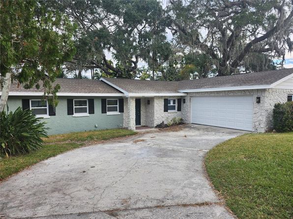 3606 River Grove Dr, Tampa, FL 33610