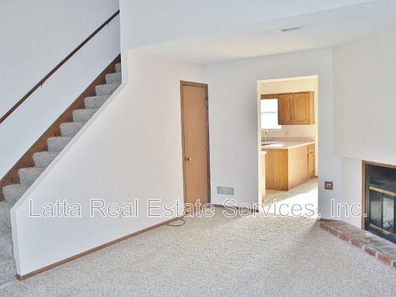 4th image of 804 NW 36th Street Ter