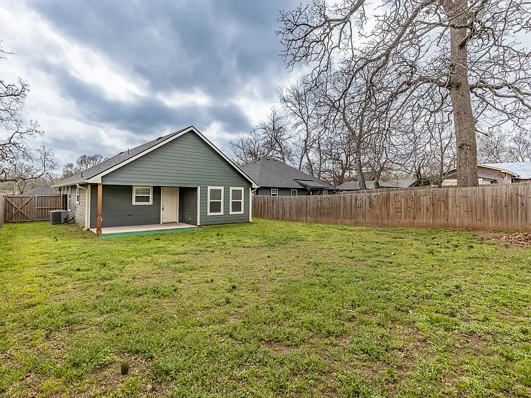 933 Rice St — Photo 16