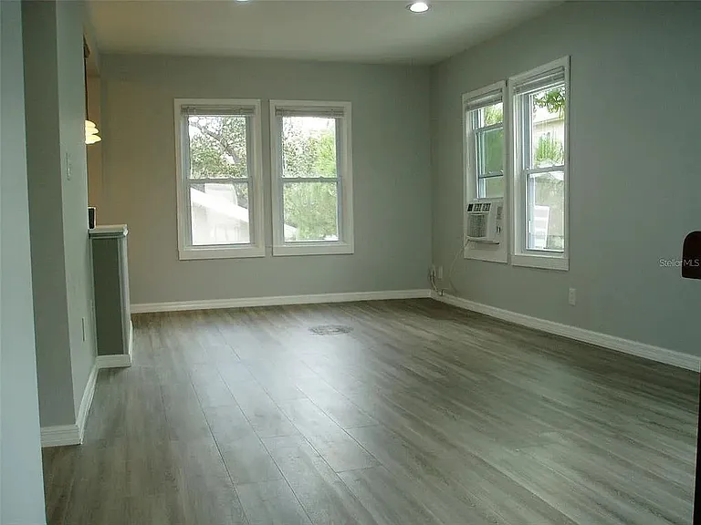 1919 W North A St #3 — Photo 18