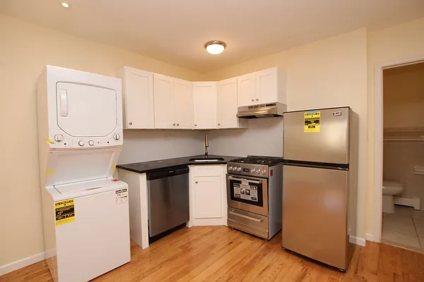 Rented by Nooklyn NYC LLC | media 8
