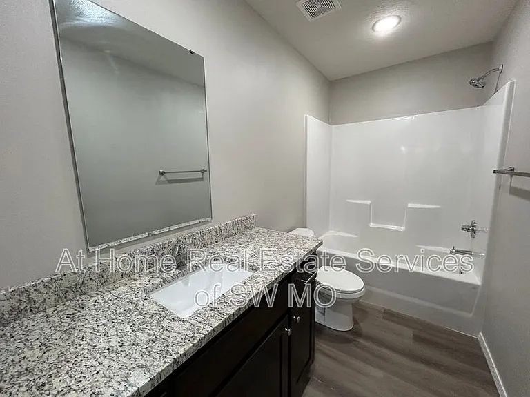 702 E Watermill Cir — Photo 14