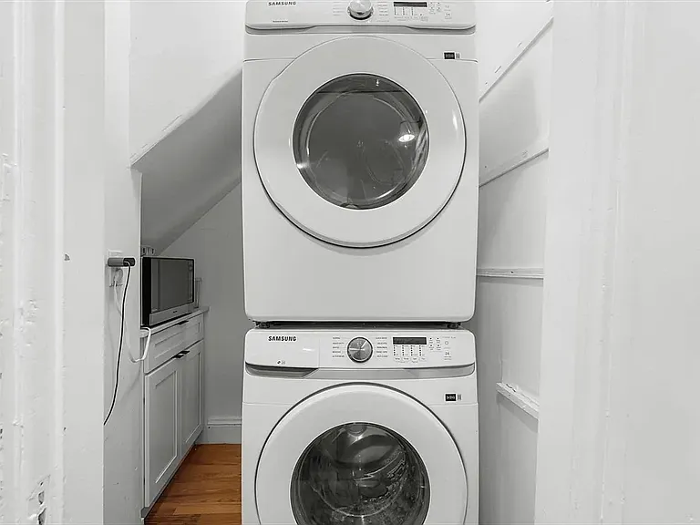 70 Saint Rose St #1A — Photo 16