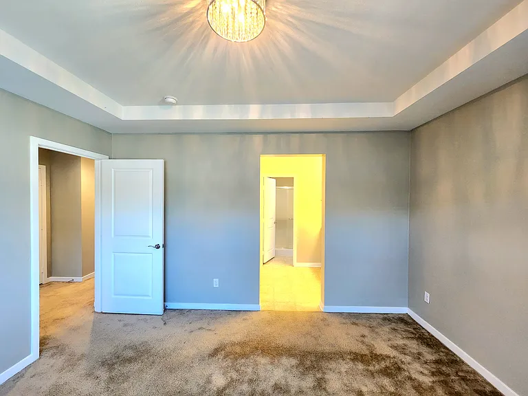 996 Newberry Ln — Photo 22