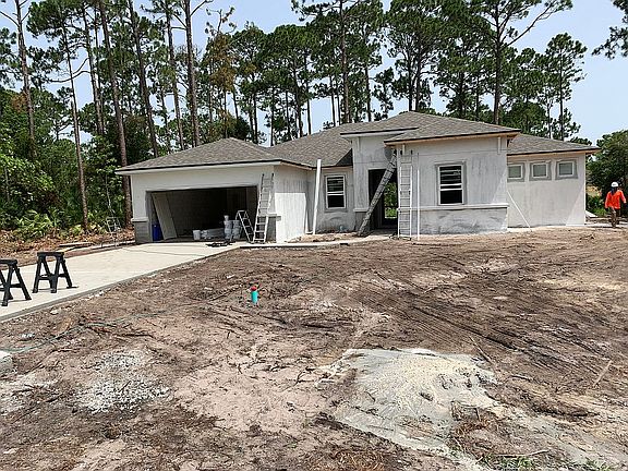 5th image of 26 Fenhill Ln