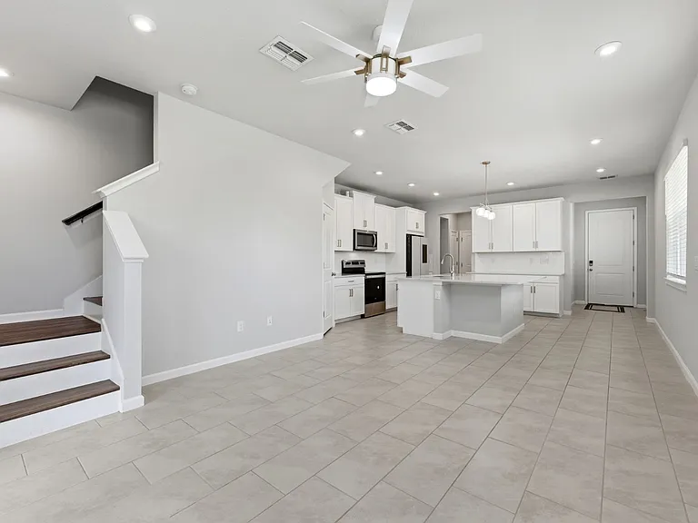 2587 Everglade Way — Photo 12