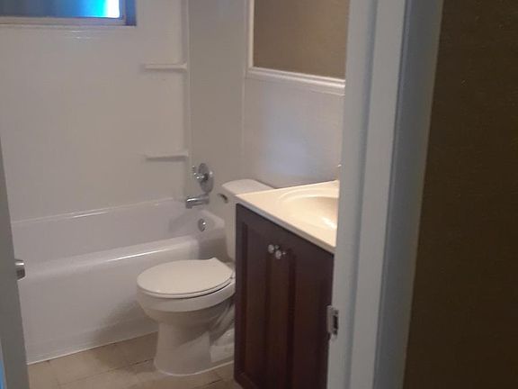 Main bathroom