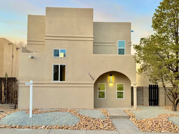 7809 Pinewood Dr NW, Albuquerque, NM 87120