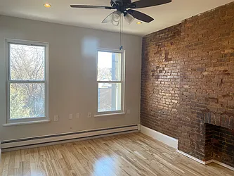 Rented by R New York