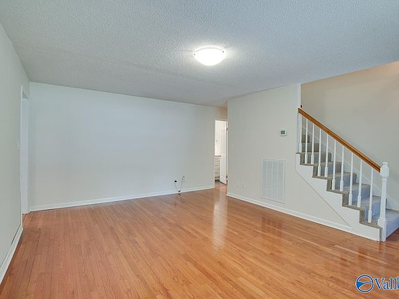 5th image of 15000 Glory Dr SE
