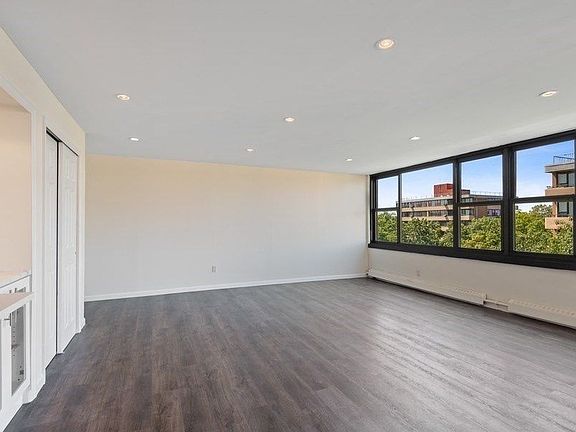 5th image of 16231 9th Ave APT 8B