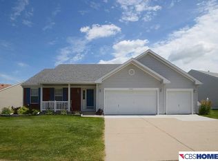 5707 S 158th St, Omaha, NE 68135