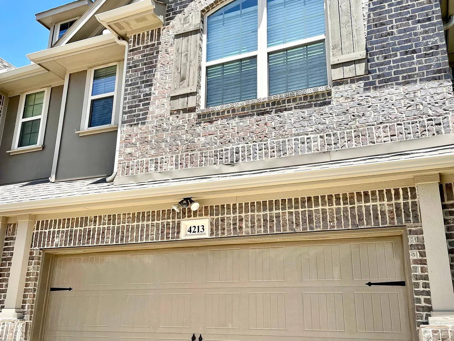 3 bed, 3.5 bath, 1877 sqft, $2,950 — Photo 1